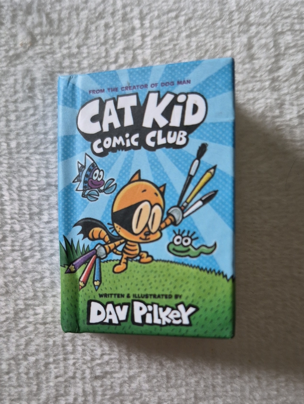 Zuru Mini Brand RARE CAT KID Comic Club